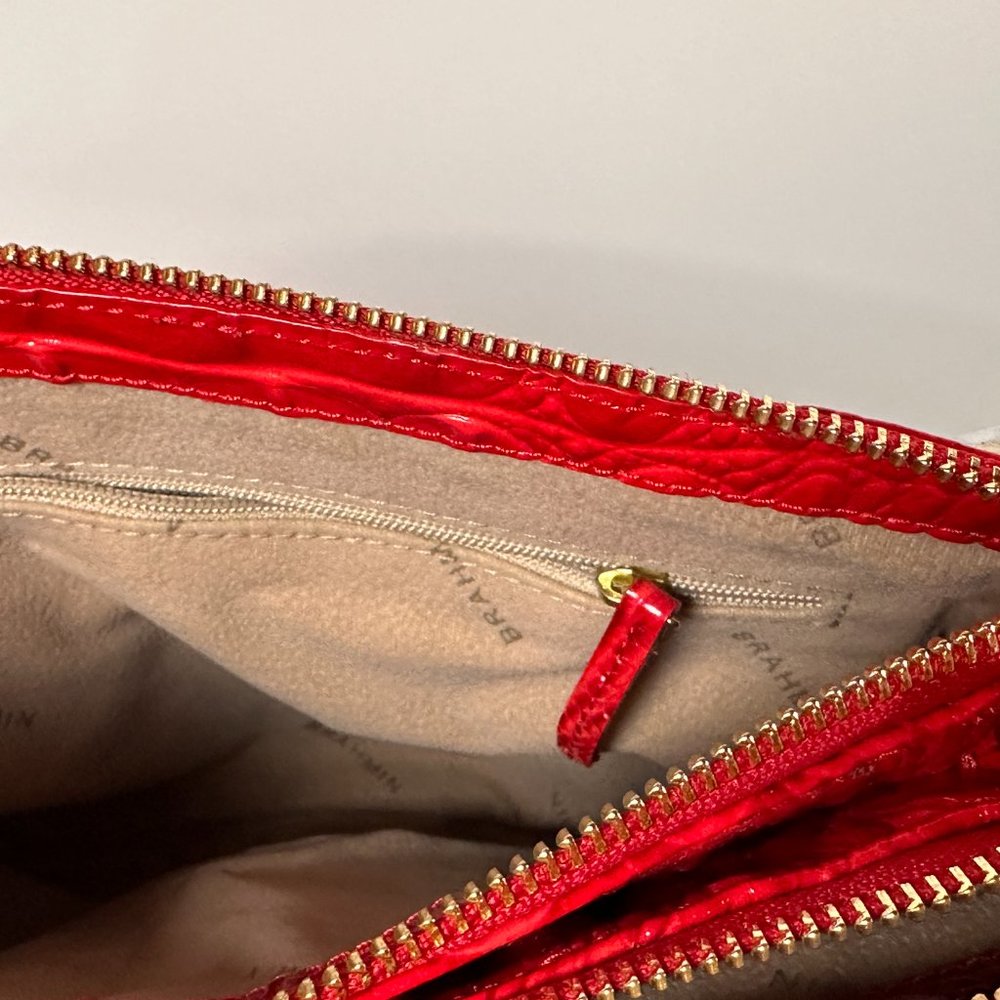 Brahmin Macy's Exclusive Perri Croc Embossed Red Leather Crossbody Bag / New - Picture 6 of 9